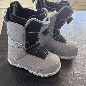 Burton Kids Snowboard Boots - Black and Gray